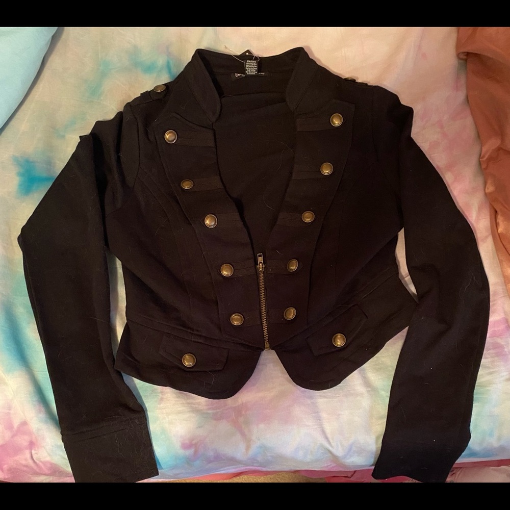 Black button fashion jacket